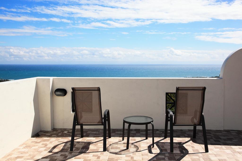 Coastline Azure B&B Donghe Exterior photo
